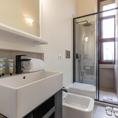 Beplace Apartments At Naviglio Grande Milan Exterior photo